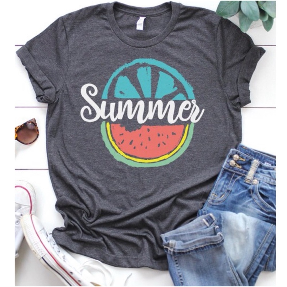 SUMMER Graphic T-Shirt
